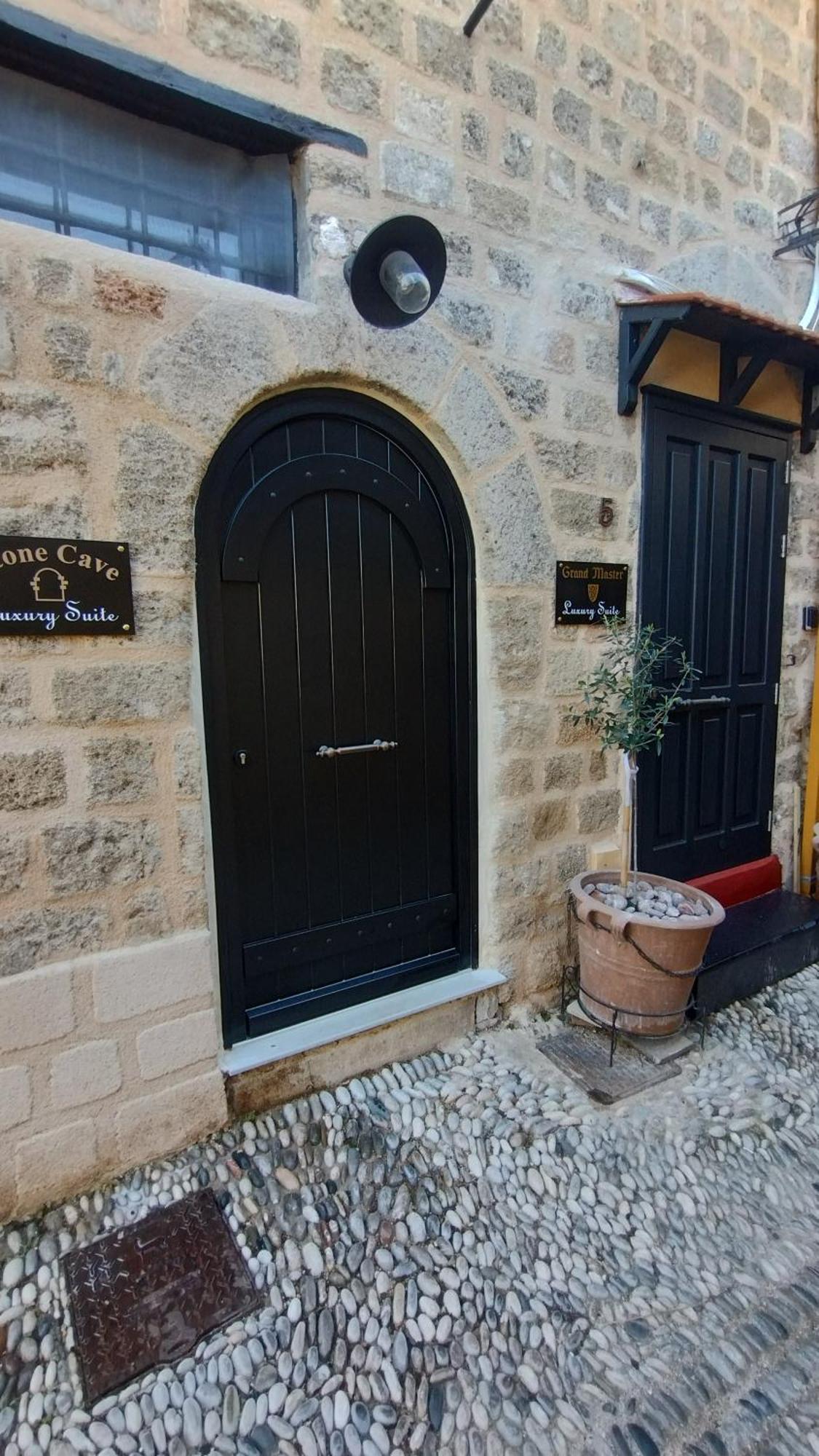Stone Cave Suite Rhodes City Exterior photo